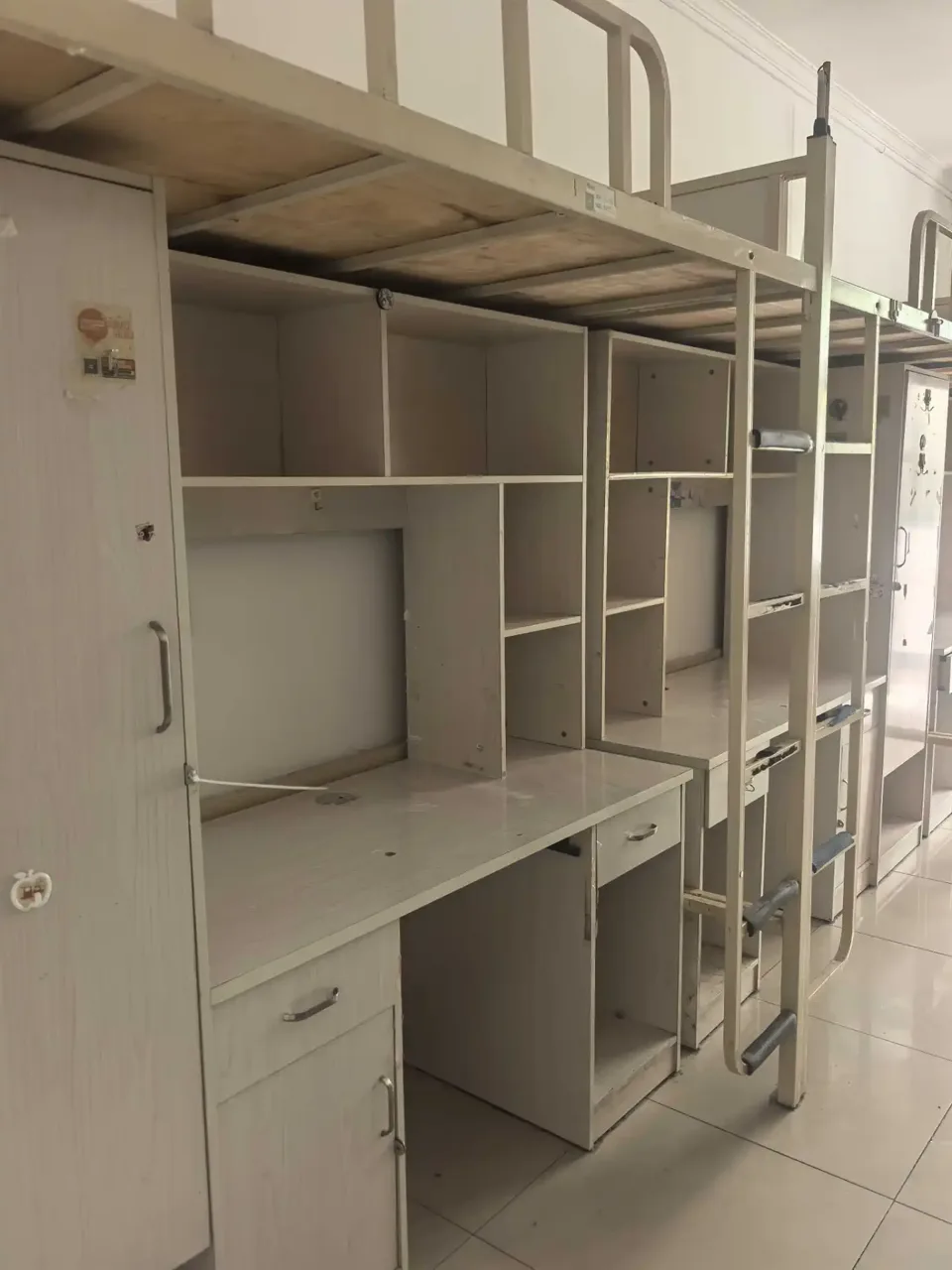 华电保定宿舍家具结构